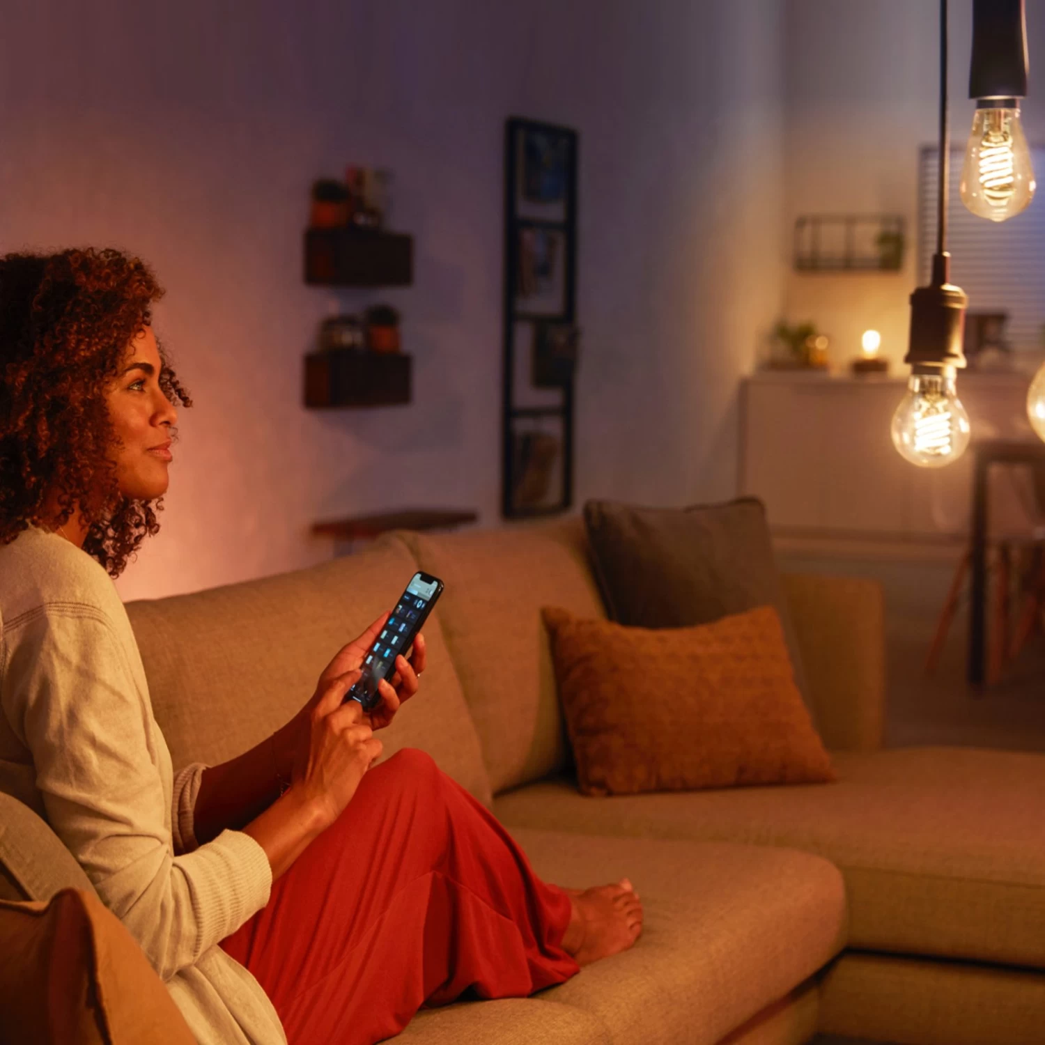 Philips Hue White Ampoule Fil Globe G93 E27 7,2 W 5 Philips Hue White Ampoule Fil Globe G93 E27 7,2 W – Image 5