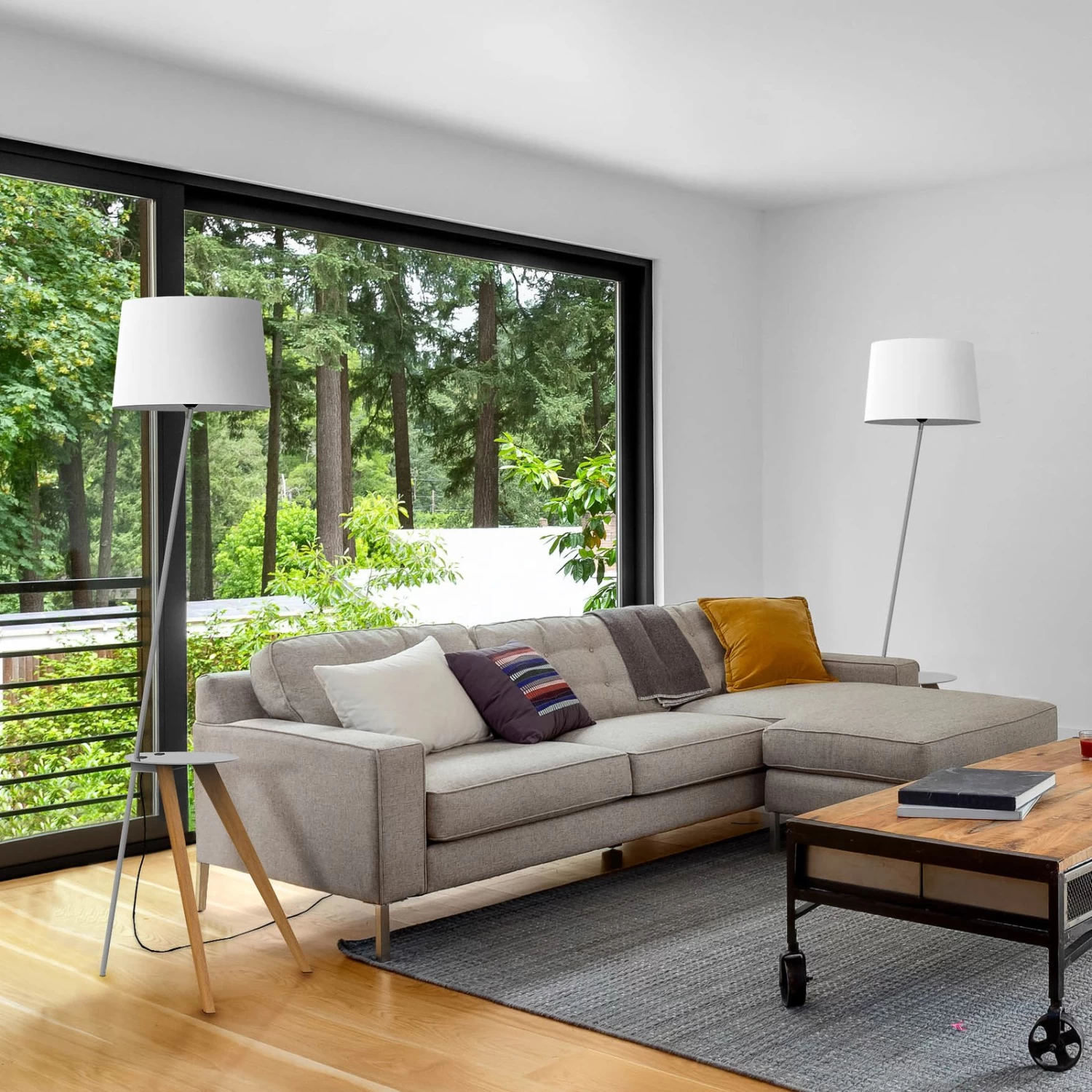 Aluminor Trio Lampadaire Avec Tablette Et USB 6 Aluminor Trio Lampadaire Avec Tablette Et USB – Image 6