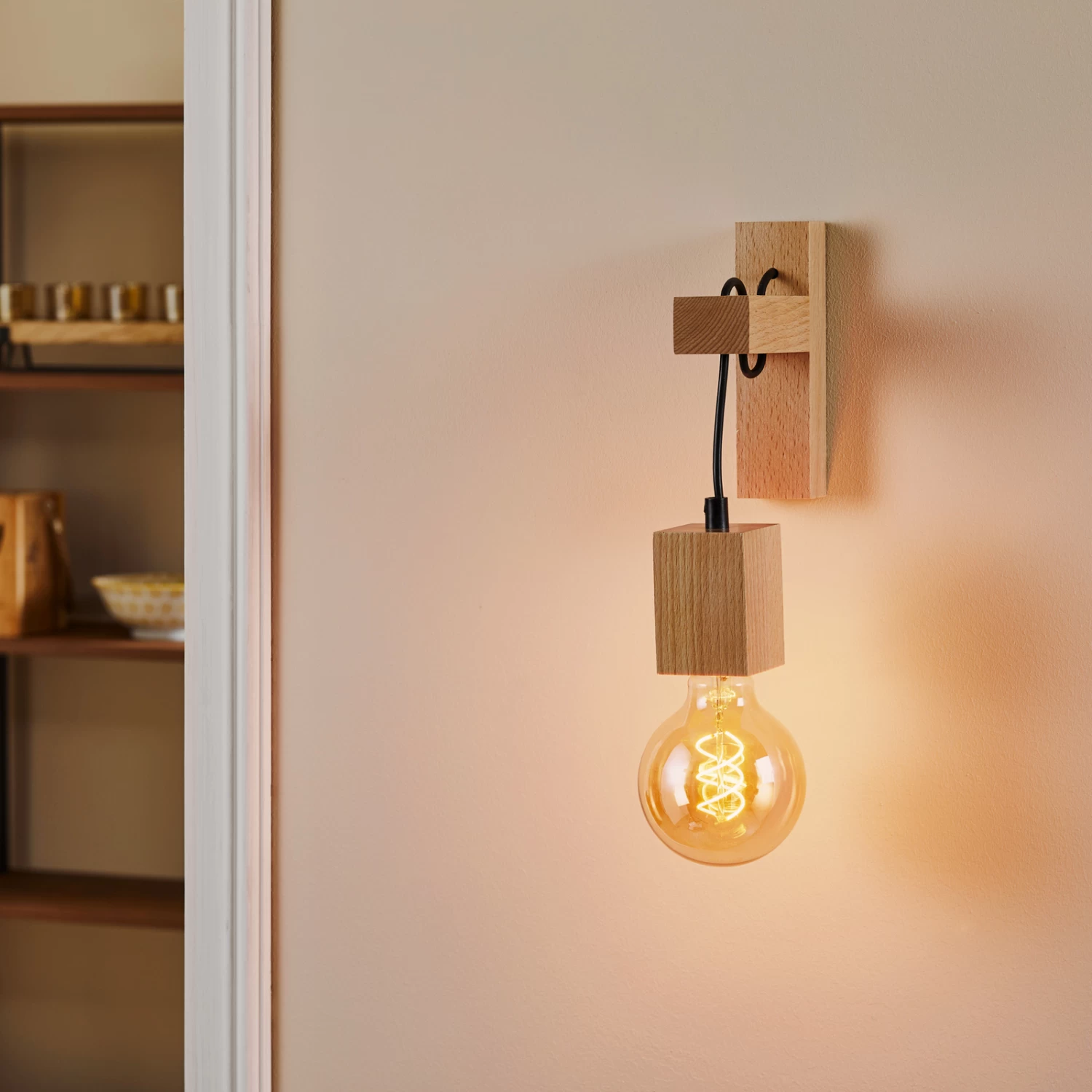 Applique Jack En Bois Clair, Angulaire 2 Applique Jack En Bois Clair, Angulaire – Image 2