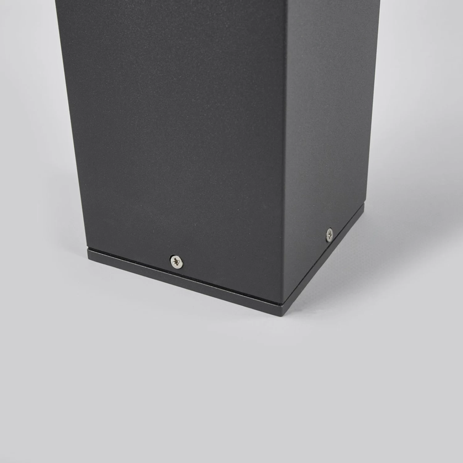 Lucande Borne Lumineuse LED Nicola IP54 6 Lucande Borne Lumineuse LED Nicola IP54 – Image 6