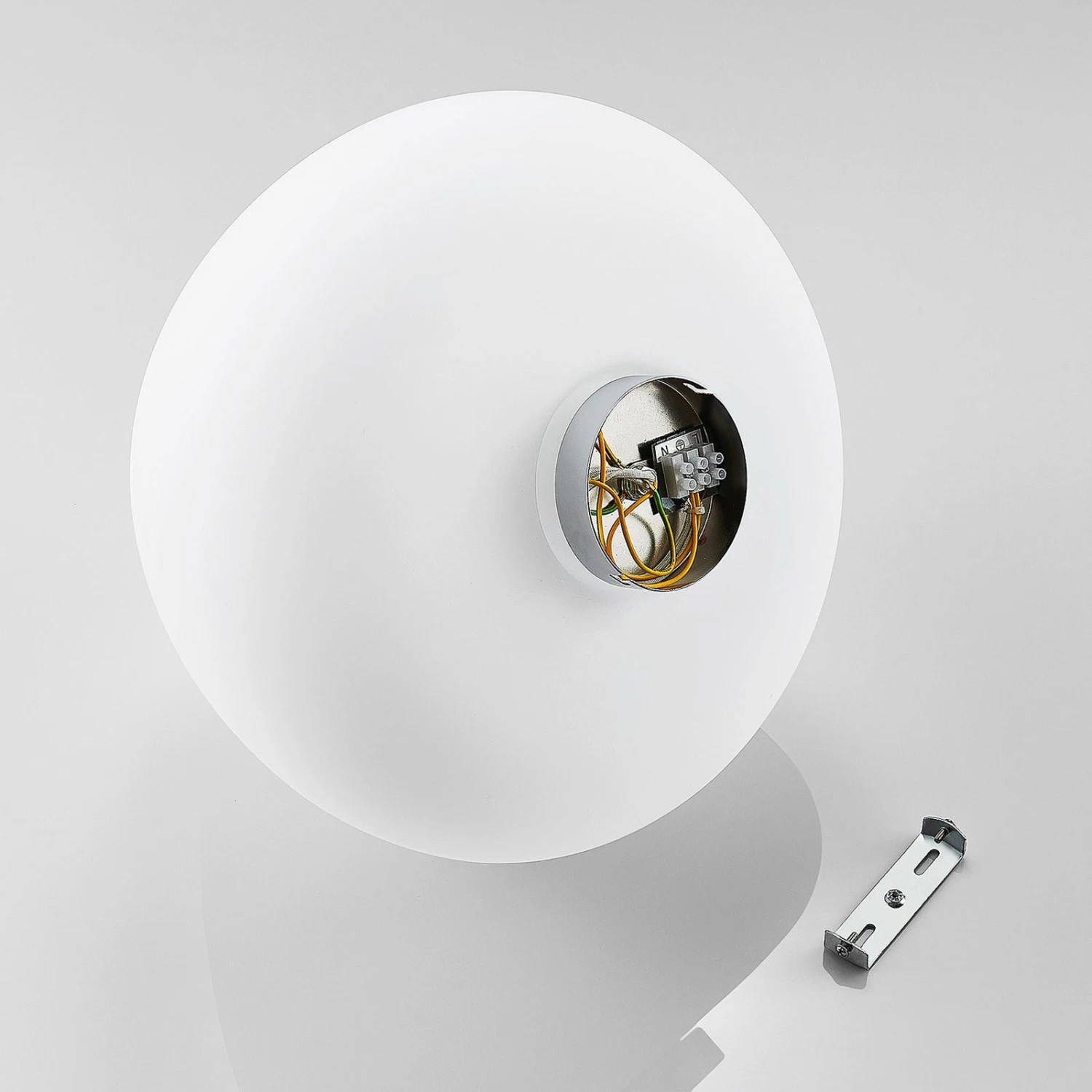 Plafonnier Bibiane En Verre, Blanc Opale 9 Plafonnier Bibiane En Verre, Blanc Opale – Image 9