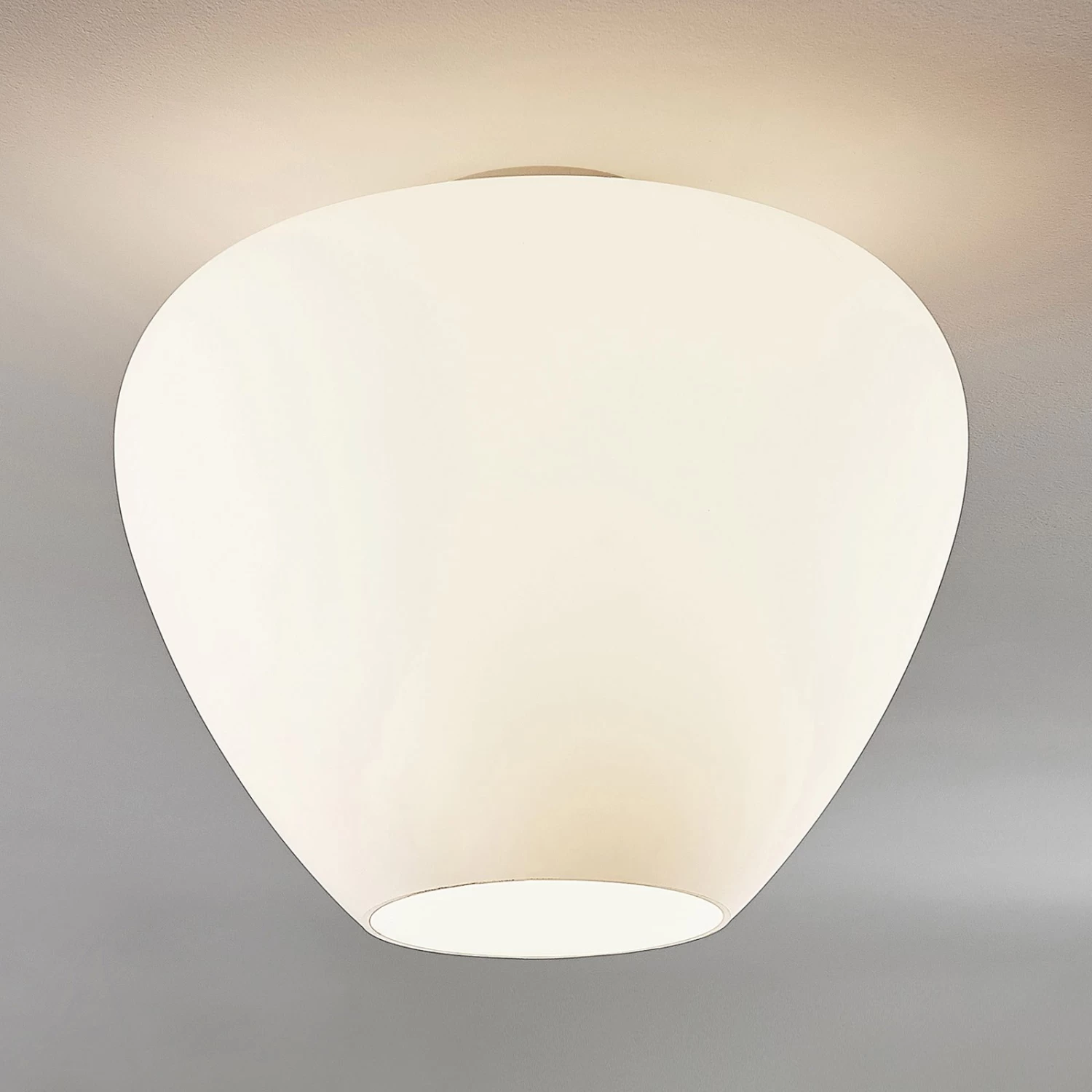 Plafonnier Bibiane En Verre, Blanc Opale 1 Plafonnier Bibiane En Verre, Blanc Opale